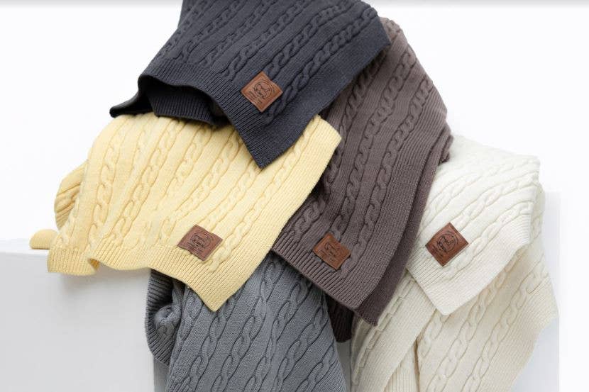 Classic Cable Knit Throw